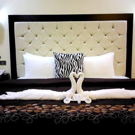 The Ambassador Hotel Tacloban Ngoại thất bức ảnh