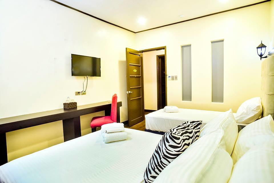 The Ambassador Hotel Tacloban Ngoại thất bức ảnh
