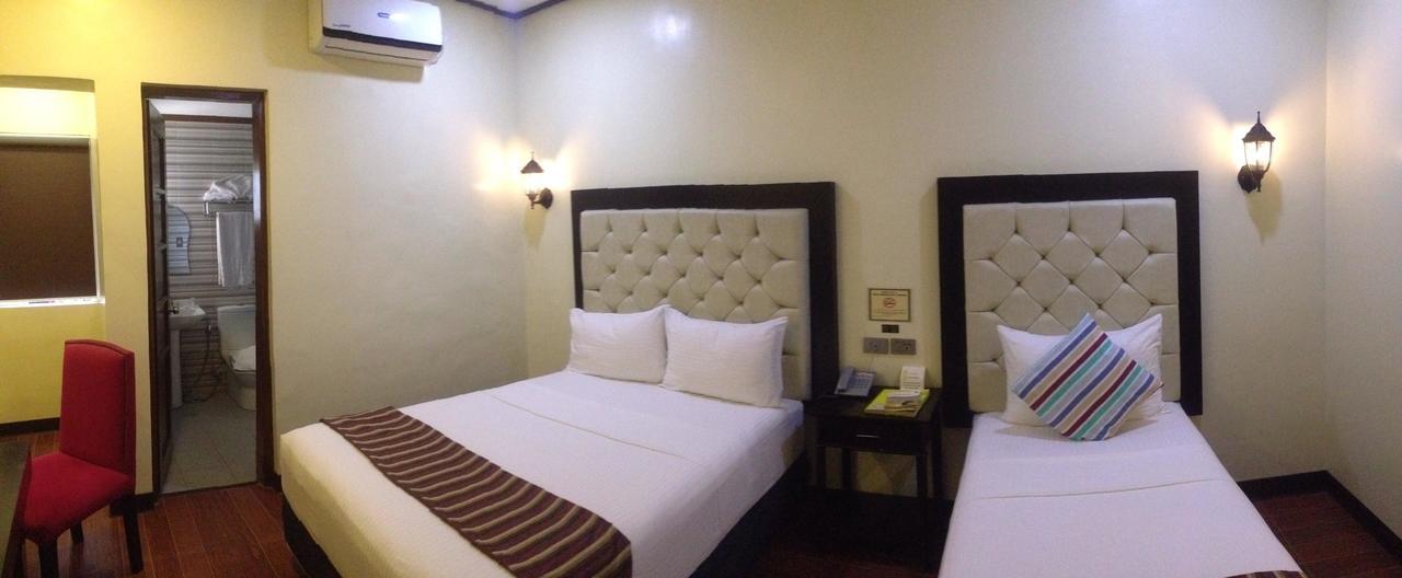The Ambassador Hotel Tacloban Ngoại thất bức ảnh