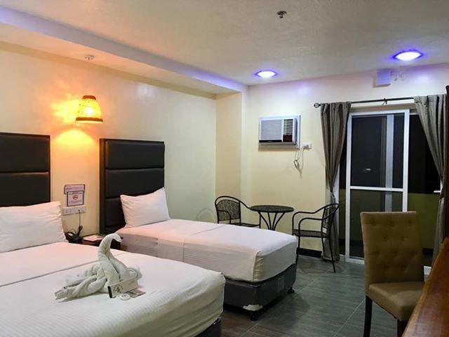 The Ambassador Hotel Tacloban Ngoại thất bức ảnh