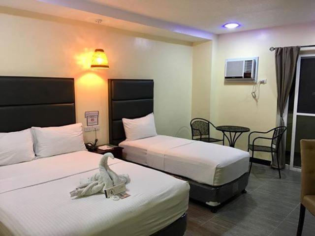 The Ambassador Hotel Tacloban Ngoại thất bức ảnh