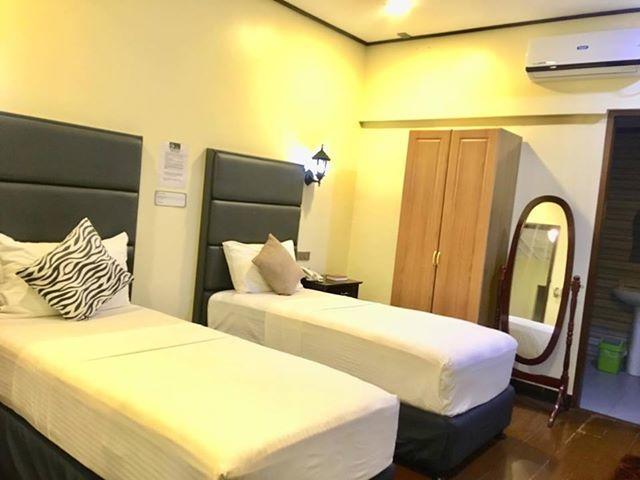 The Ambassador Hotel Tacloban Ngoại thất bức ảnh